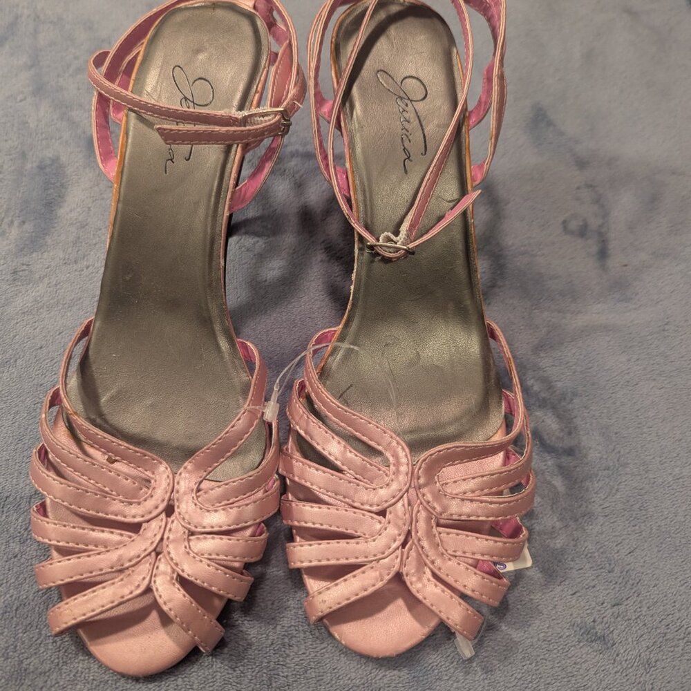Heals size 9 - Picture 2 of 2